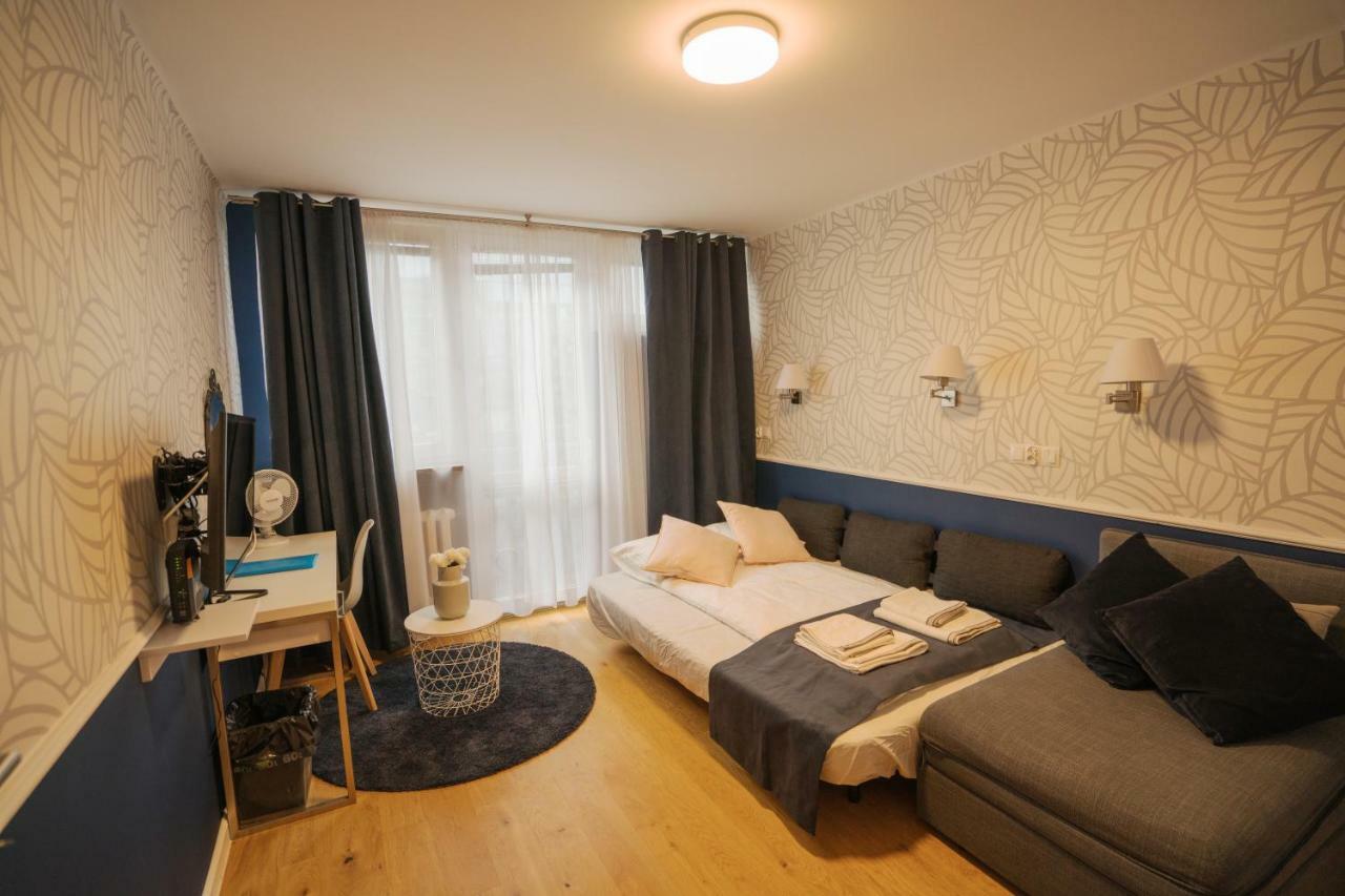 Apartament Hotel Grzybowska 9 Warsaw Exterior photo