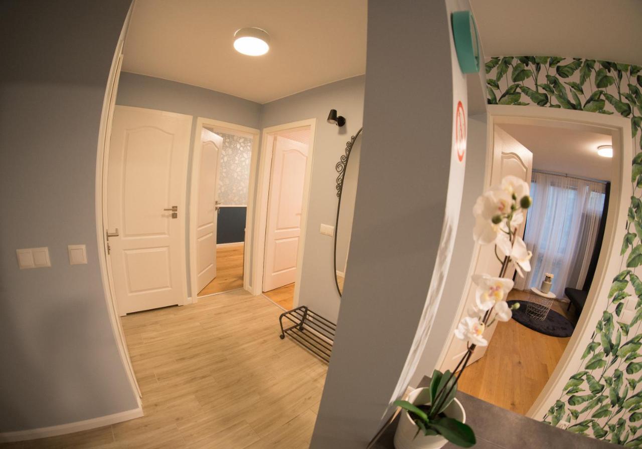 Apartament Hotel Grzybowska 9 Warsaw Exterior photo